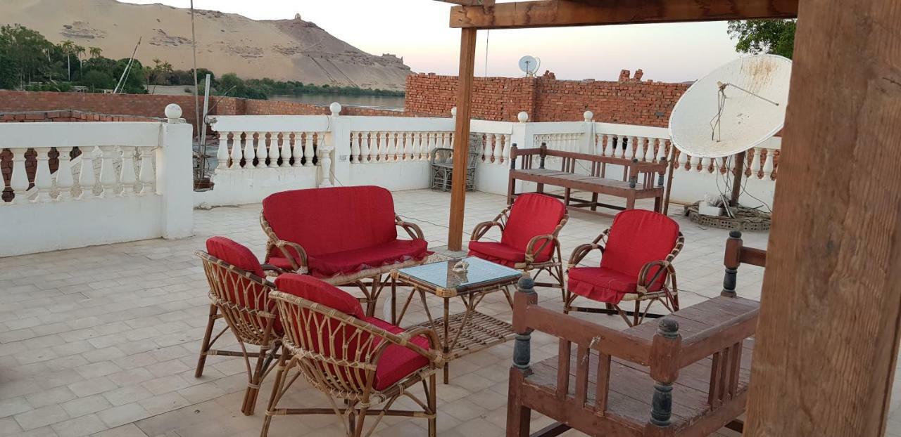 Taharka Nubian House Bed and Breakfast Asuán Exterior foto